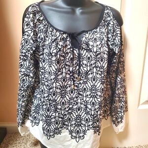 New York & Company Cold Shoulder Abstract Designed Top NWT